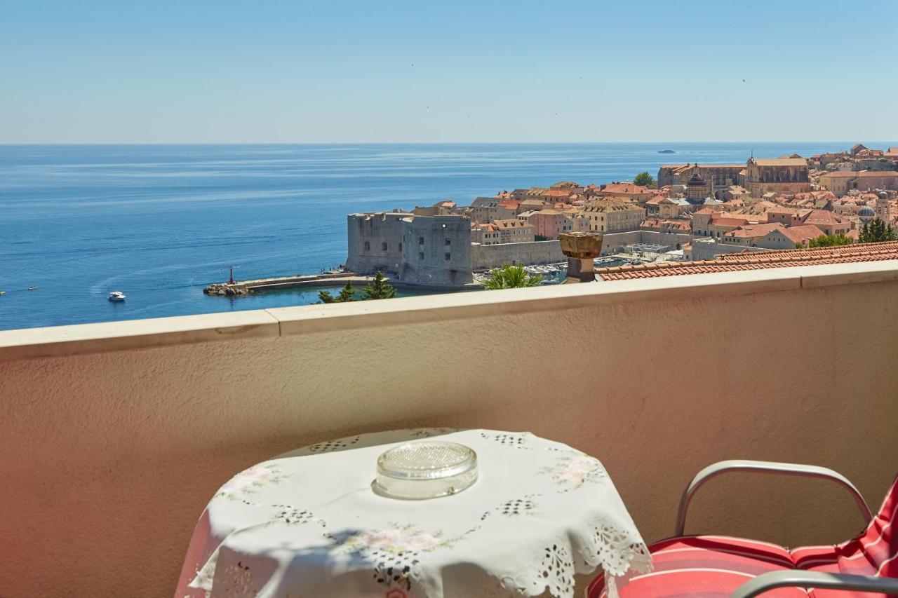 Apartments Dalmatin Dubrovnik Bagian luar foto