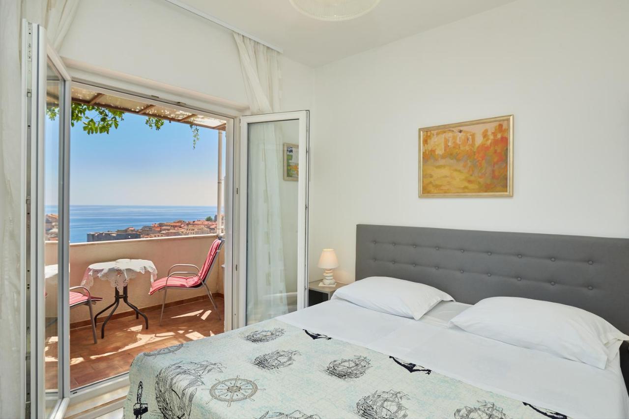 Apartments Dalmatin Dubrovnik Bagian luar foto