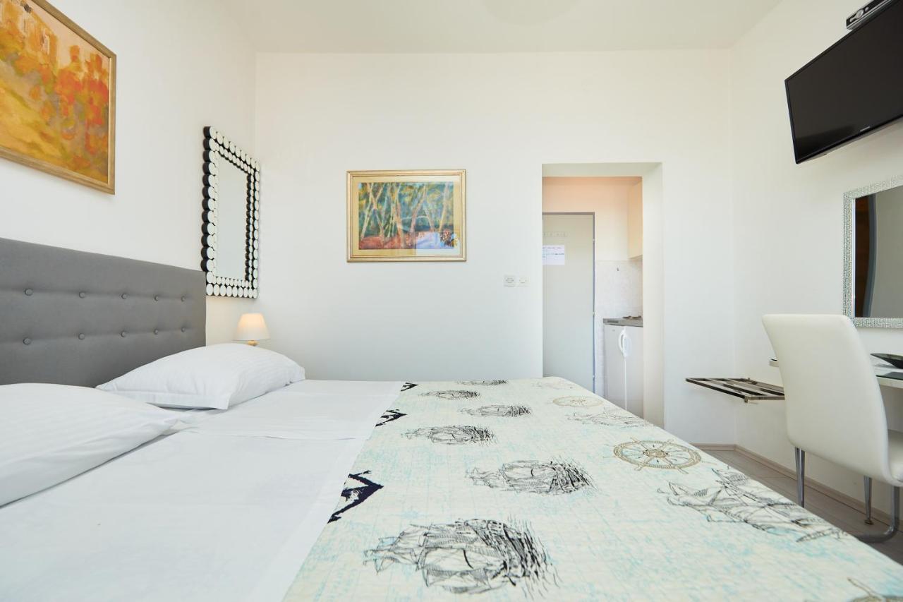 Apartments Dalmatin Dubrovnik Bagian luar foto